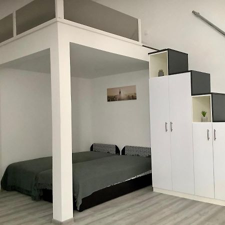 شقة Belvarosi Apartman 1 ميسكولك المظهر الخارجي الصورة